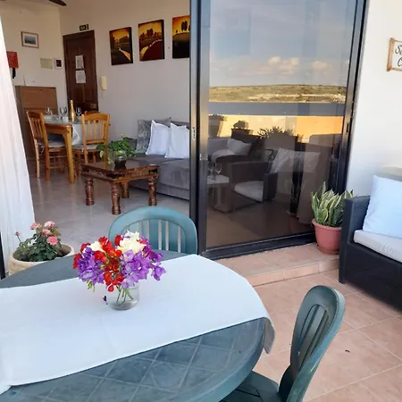 Seafront Maisonette Ocean Views & Terrace