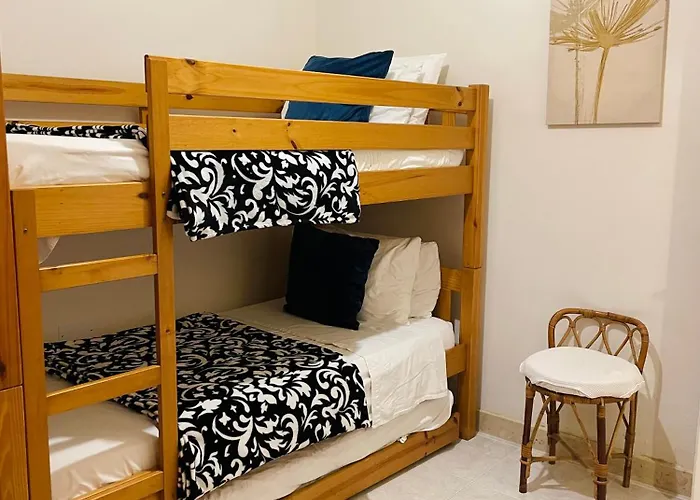 Seafront Maisonette Ocean Views & Terrace Mellieħa