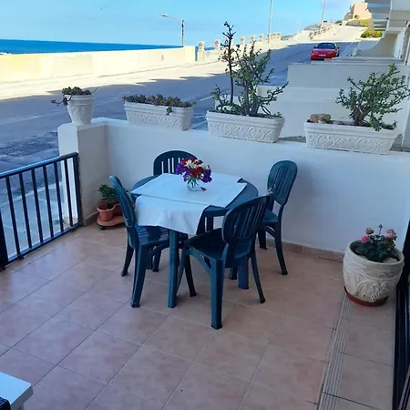 Seafront Maisonette Ocean Views & Terrace Holiday home *