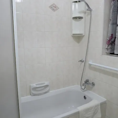 Seafront Maisonette Ocean Views & Terrace בית נופש *