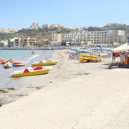 Seafront Maisonette Ocean Views & Terrace בית נופש