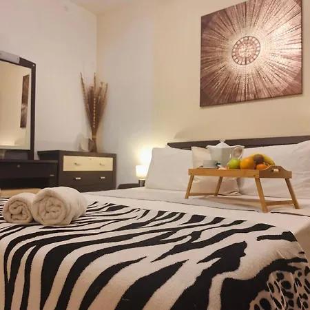 Seafront Maisonette Ocean Views & Terrace Semesterbostad *