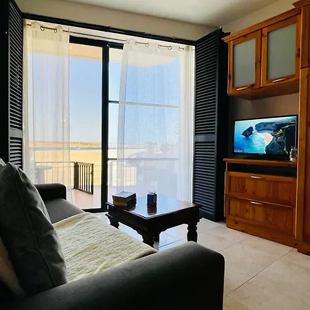 Seafront Maisonette Ocean Views & Terrace