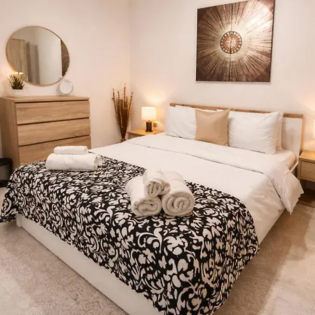 Seafront Maisonette Ocean Views & Terrace Mellieħa