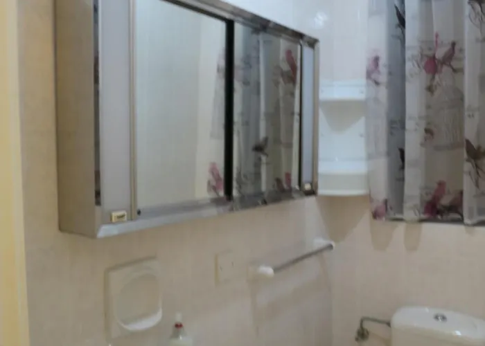 Seafront Maisonette Ocean Views & Terrace Меллиеха