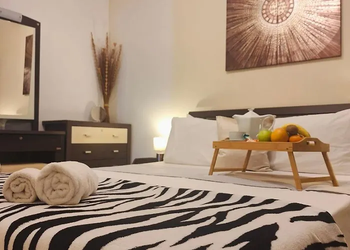 Seafront Maisonette Ocean Views & Terrace Дом отдыха *