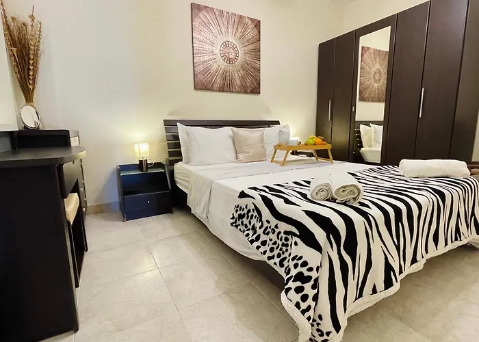 Seafront Maisonette Ocean Views & Terrace * Меллиеха