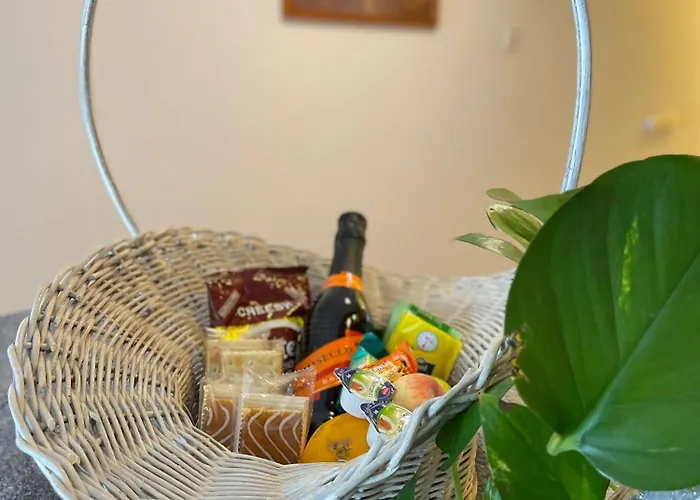 Seafront Maisonette Ocean Views & Terrace Дом отдыха Меллиеха